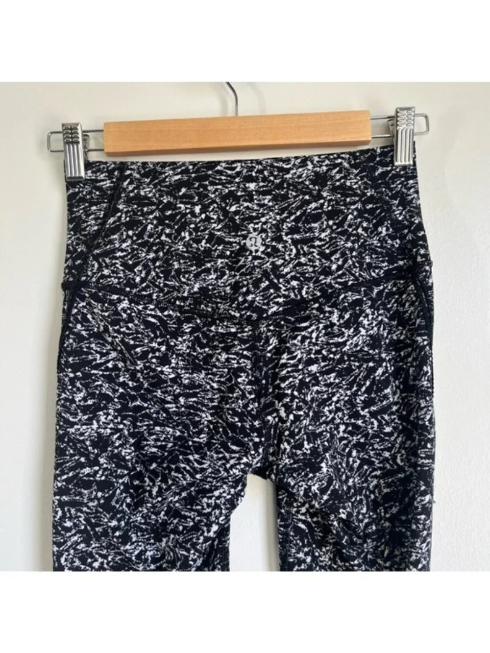 Lululemon Deep Breath Tight in Iced Wave White Black - 4